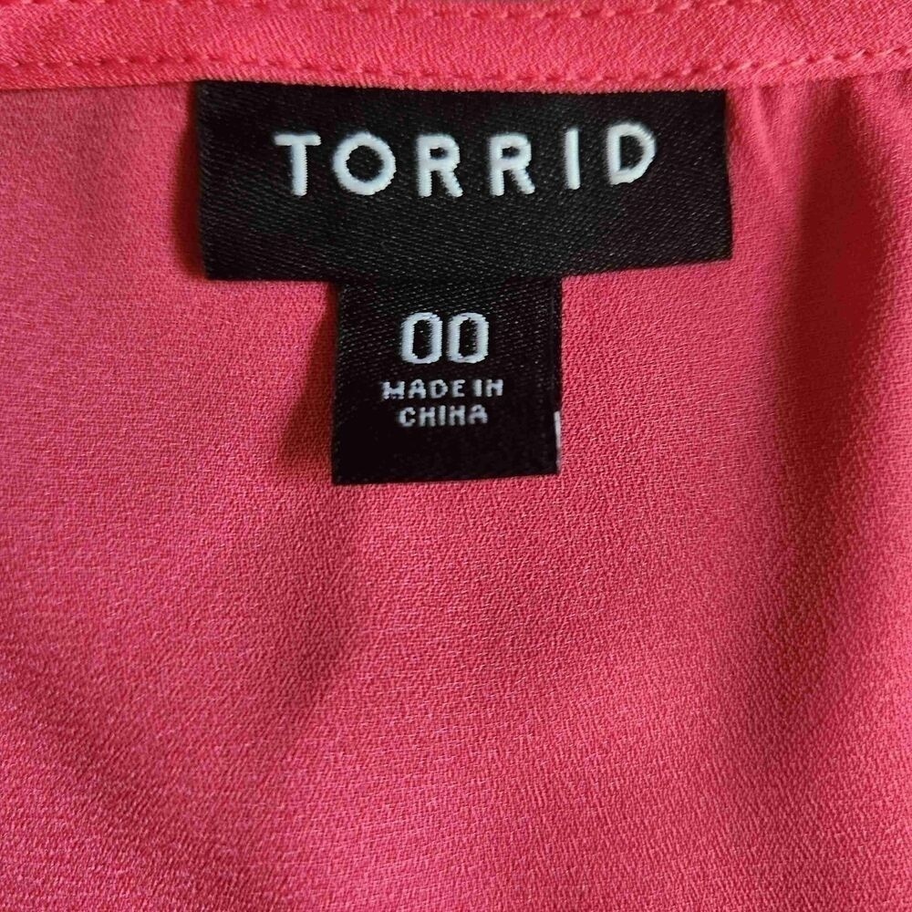 Torrid Pink V Neck Lace Sleeve Blouse Shirt Size 00 - Picture 4 of 7